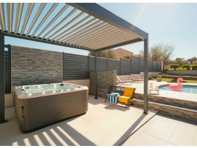 Pergola bioclimatique autoportée - EOSUN - 6x4m