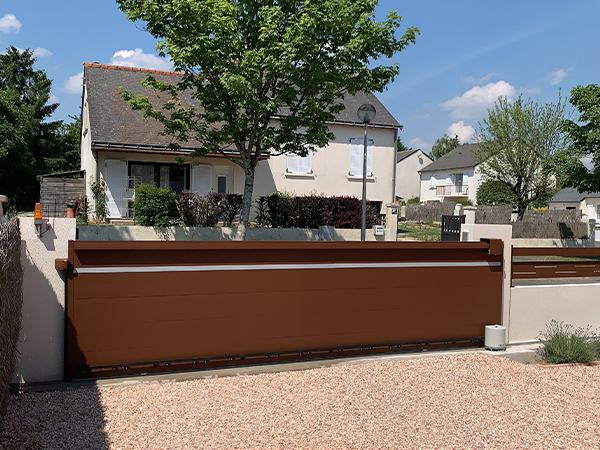 Portail coulissant URBAN en RAL 8011