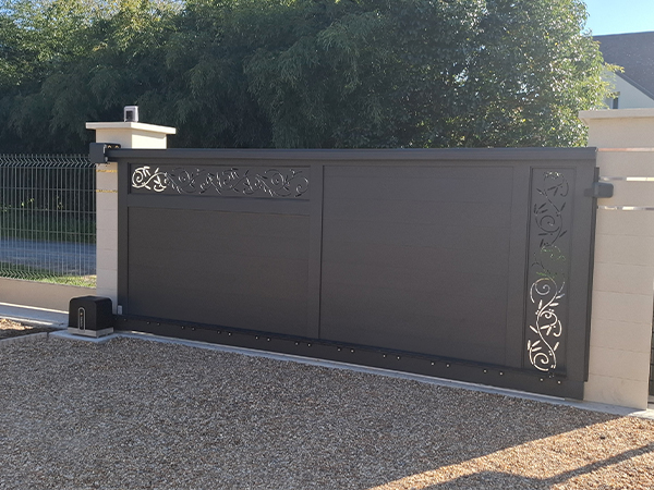 Portail coulissant LASER asymétrique modèle olivier