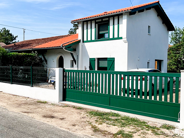 Portail coulissant TRADITION en RAL 7006