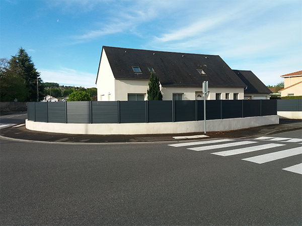 Clôture XL en courbe